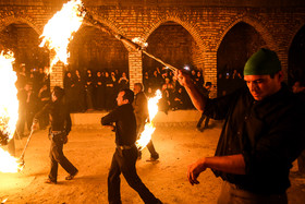 مراسم زنجير آتشي در روستاي بياضه